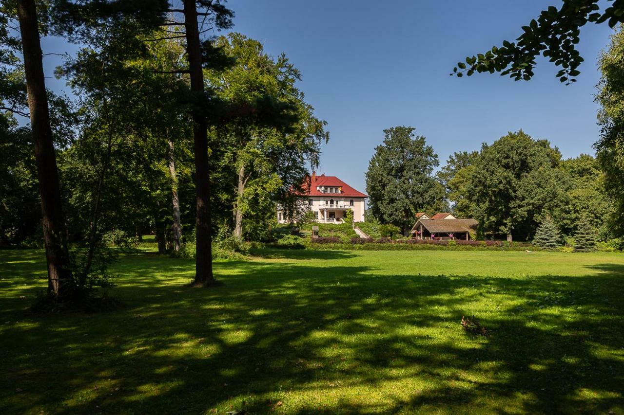 Palac Pozorty Aparthotel Bądki Exterior photo