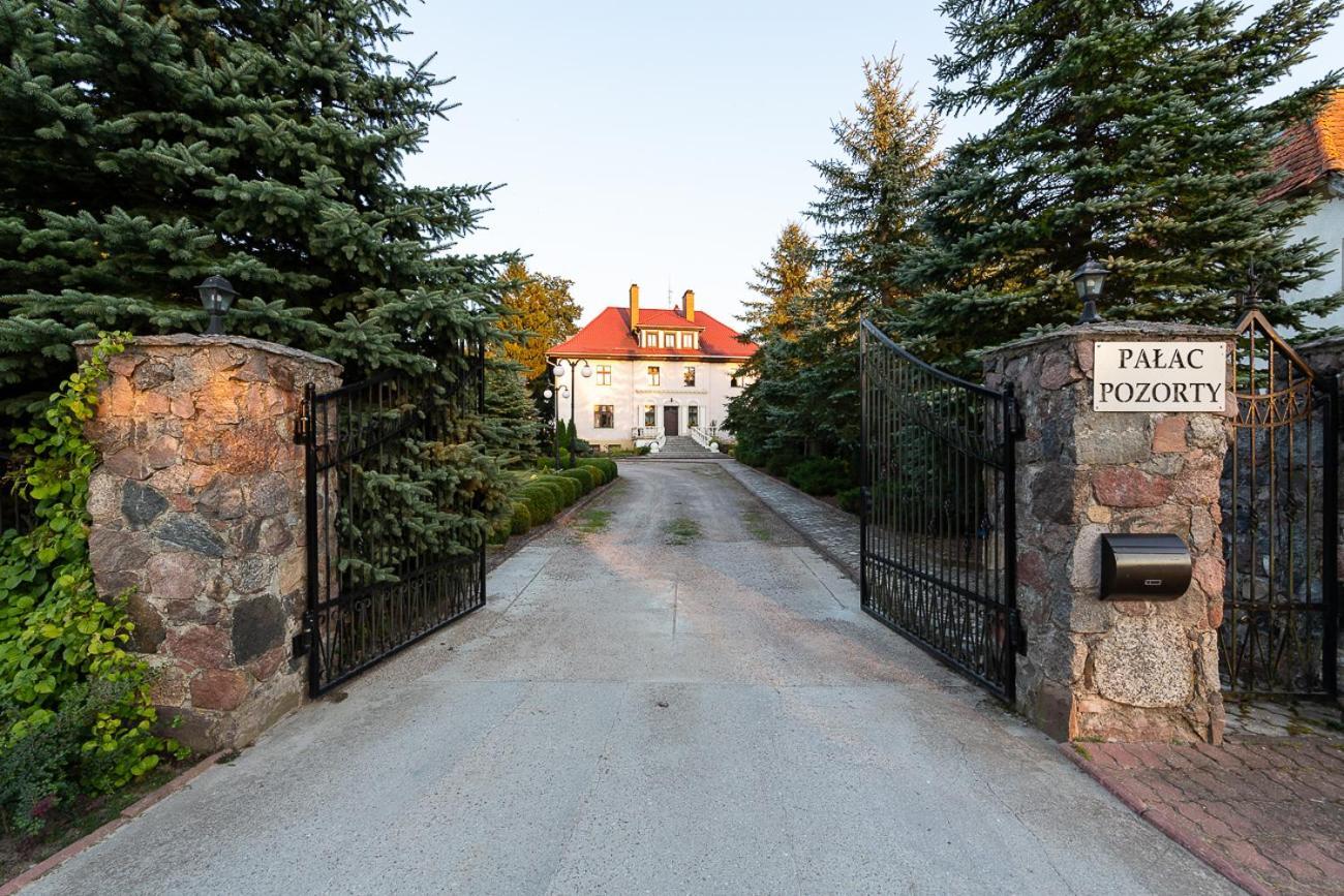 Palac Pozorty Aparthotel Bądki Exterior photo